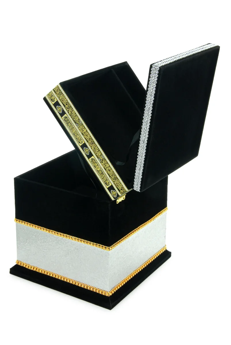 Kadife Kaplı Taş Detaylı Kabe Konseptli Maket, Hafız Boy Kuranı Kerim, Tespih ve Seccade Hediyelik Set - 3