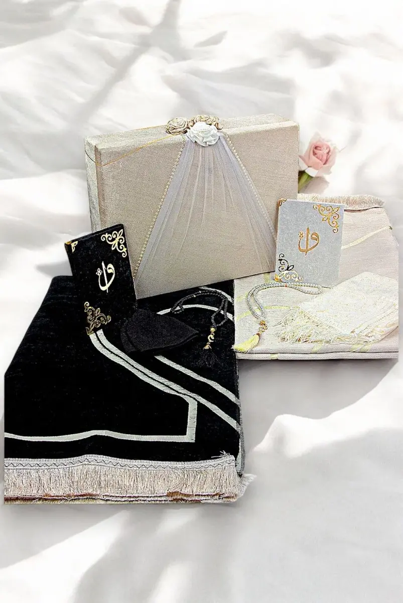 Kadife Sandıklı Damat Gelin Bohçasına Uygun Çeyizlik Kalpli Çift Seccade Seti - 1