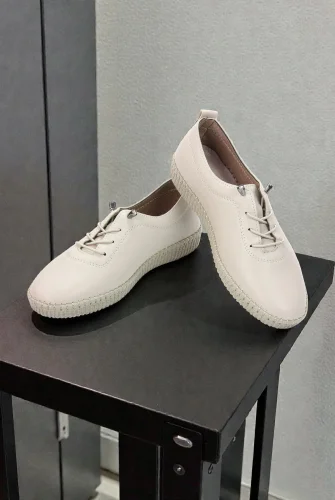 Kadın Deri Ortopedik Günlük Ayakkabı, Esnek ve Yumuşak Tabanlı Hac Umre Ayakkabısı - Bej - 1