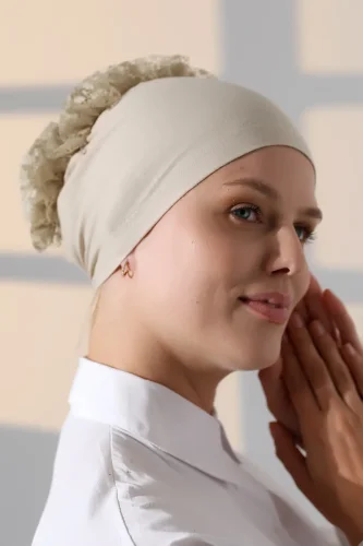 Kadın Fırfırlı Güpürlü Tesettür Topuz Bone - Krem - 7