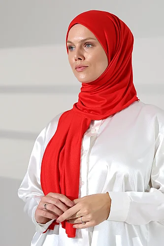 Kadın Viskon Şal Esnek Tesettür Başörtüsü Uzun Mevsimlik Kırmızı - ihvanonline (1)