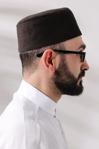 Kahverengi Kapitone Desenli Kadife Kalıp Namaz Takkesi - 4