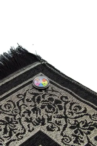 Kıbleyi Gösteren Pusulalı Siyah Seccade - BAYSEM (1)