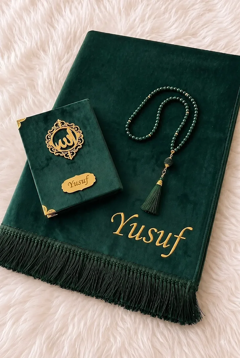 Kişiye Özel İsim Nakışlı Kadife Seccade ve İsimli Kadife Yasin Hediye Seti – Yeşil - 1