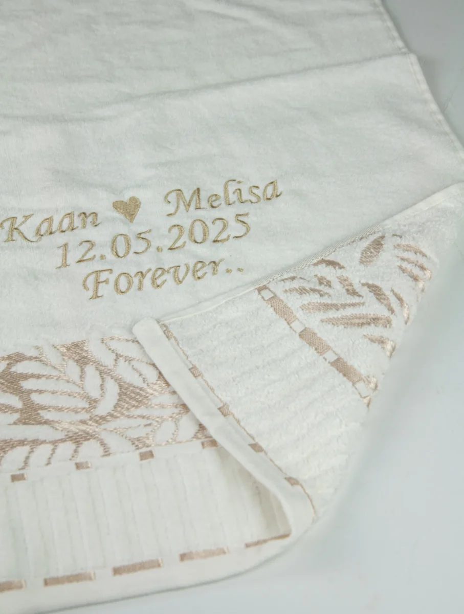 Kişiye Özel İsimli Nakışlı Havlu, Jakarlı %100 Pamuklu Çeyizlik Gelin Damat Havlusu - 3