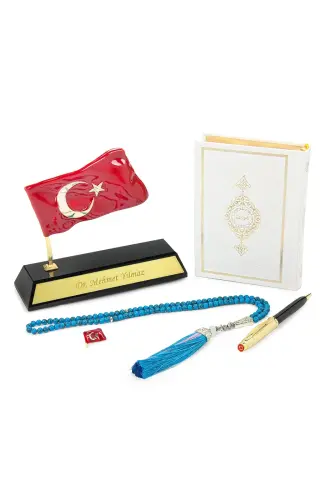  Kişiye Özel Ofis Masaüstü Türk Bayraklı İsimlik, Kuranı Kerim, Kalem, Rozet ve Tesbih Kurumsal Hediyelik Set - 9