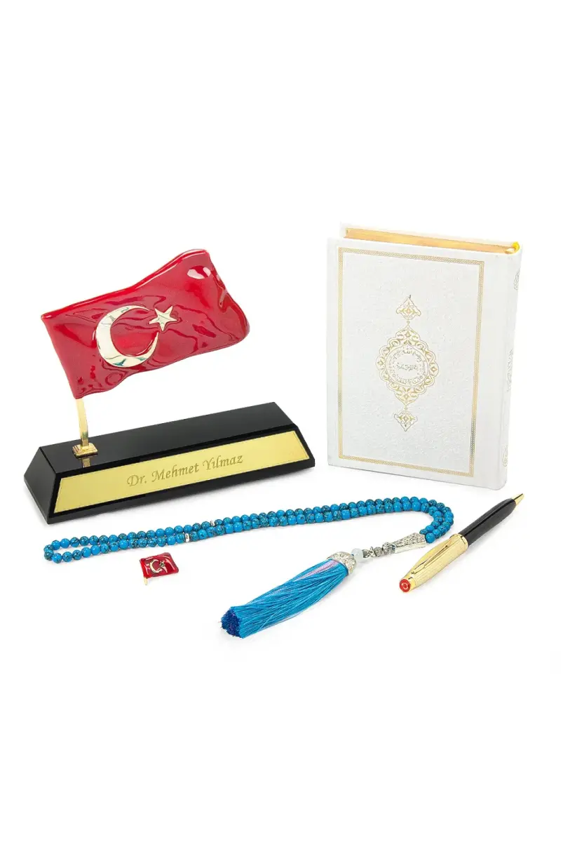  Kişiye Özel Ofis Masaüstü Türk Bayraklı İsimlik, Kuranı Kerim, Kalem, Rozet ve Tesbih Kurumsal Hediyelik Set - 9