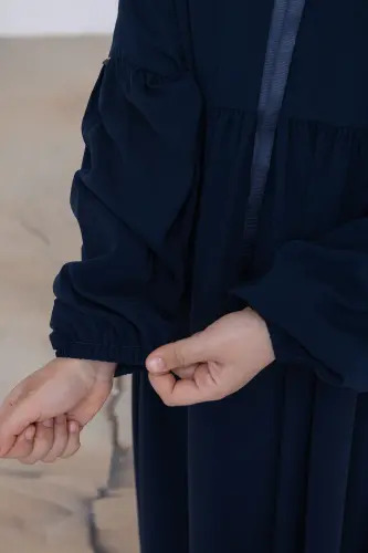 Kız Çocuk Pamuklu Tam Boy Tesettür Elbise Bebe Yaka Bağcıklı Kolu Lastikli - Lacivert - 8