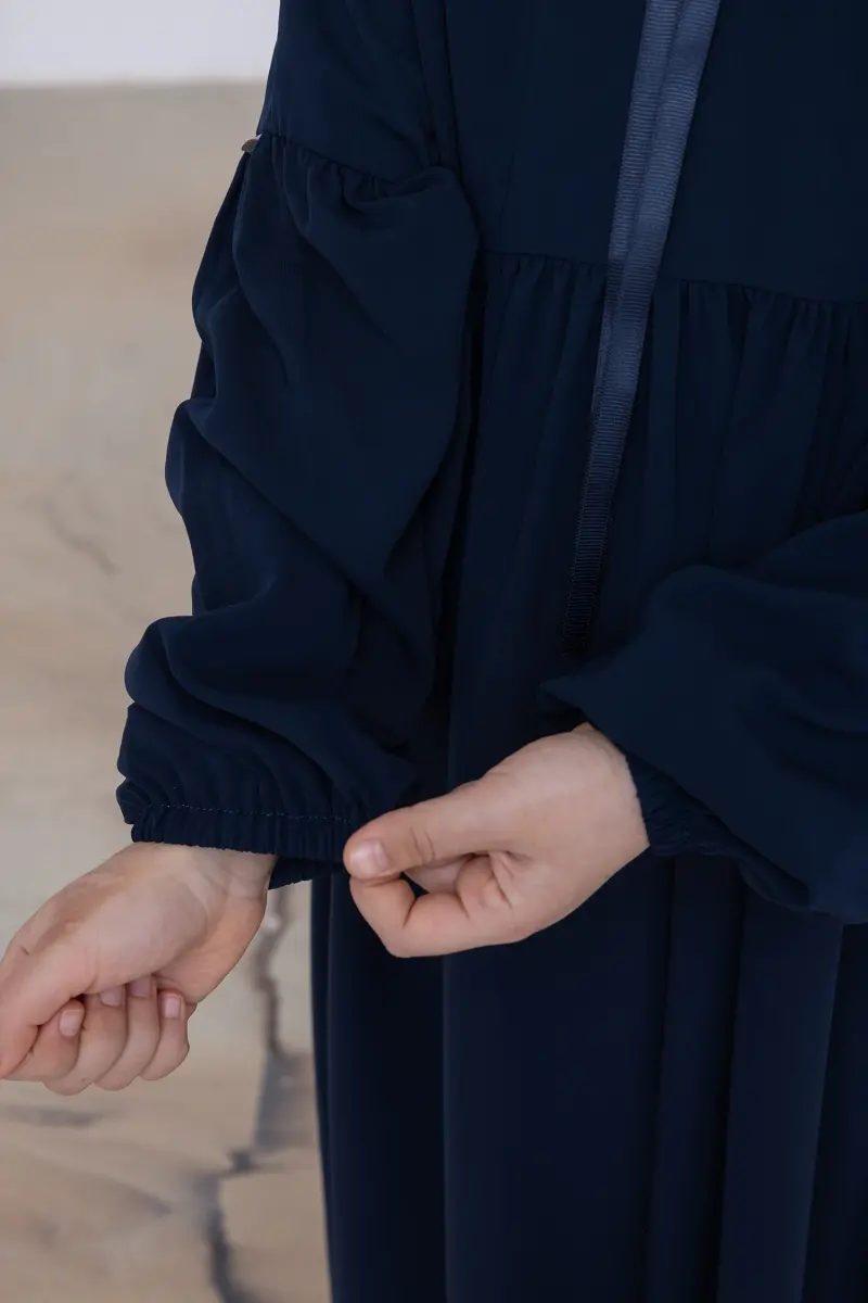 Kız Çocuk Pamuklu Tam Boy Tesettür Elbise Bebe Yaka Bağcıklı Kolu Lastikli - Lacivert - 8