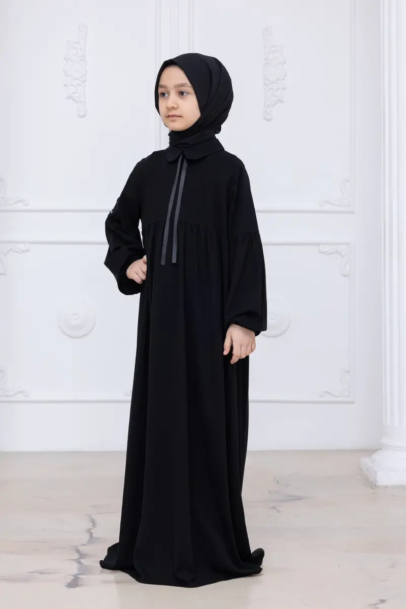 Kız Çocuk Pamuklu Tam Boy Tesettür Elbise Bebe Yaka Bağcıklı Kolu Lastikli - Siyah - 3