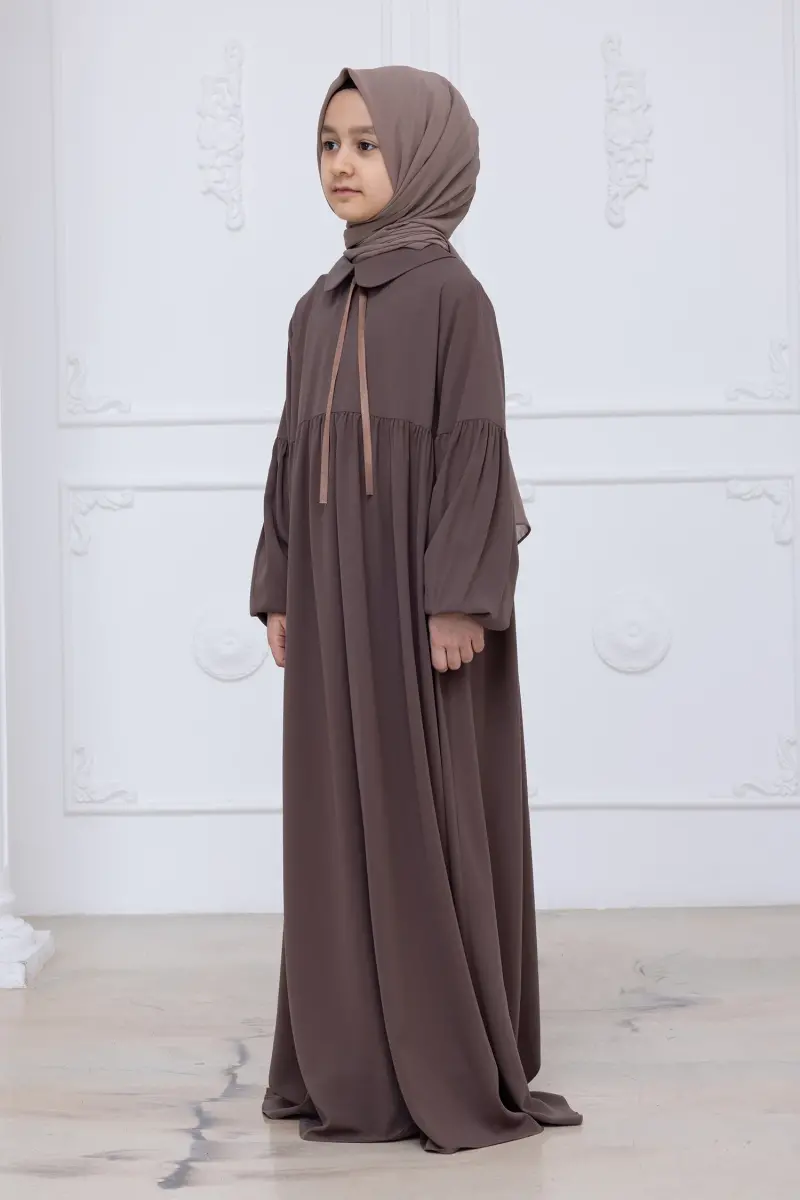 Kız Çocuk Pamuklu Tam Boy Tesettür Elbise Bebe Yaka Bağcıklı Kolu Lastikli - Vizon - 3