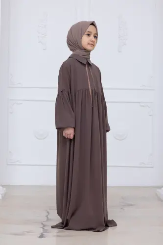 Kız Çocuk Pamuklu Tam Boy Tesettür Elbise Bebe Yaka Bağcıklı Kolu Lastikli - Vizon - 4