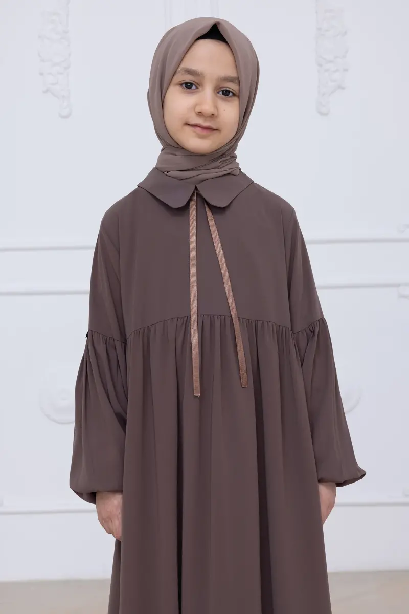 Kız Çocuk Pamuklu Tam Boy Tesettür Elbise Bebe Yaka Bağcıklı Kolu Lastikli - Vizon - 6