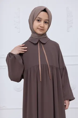 Kız Çocuk Pamuklu Tam Boy Tesettür Elbise Bebe Yaka Bağcıklı Kolu Lastikli - Vizon - 7