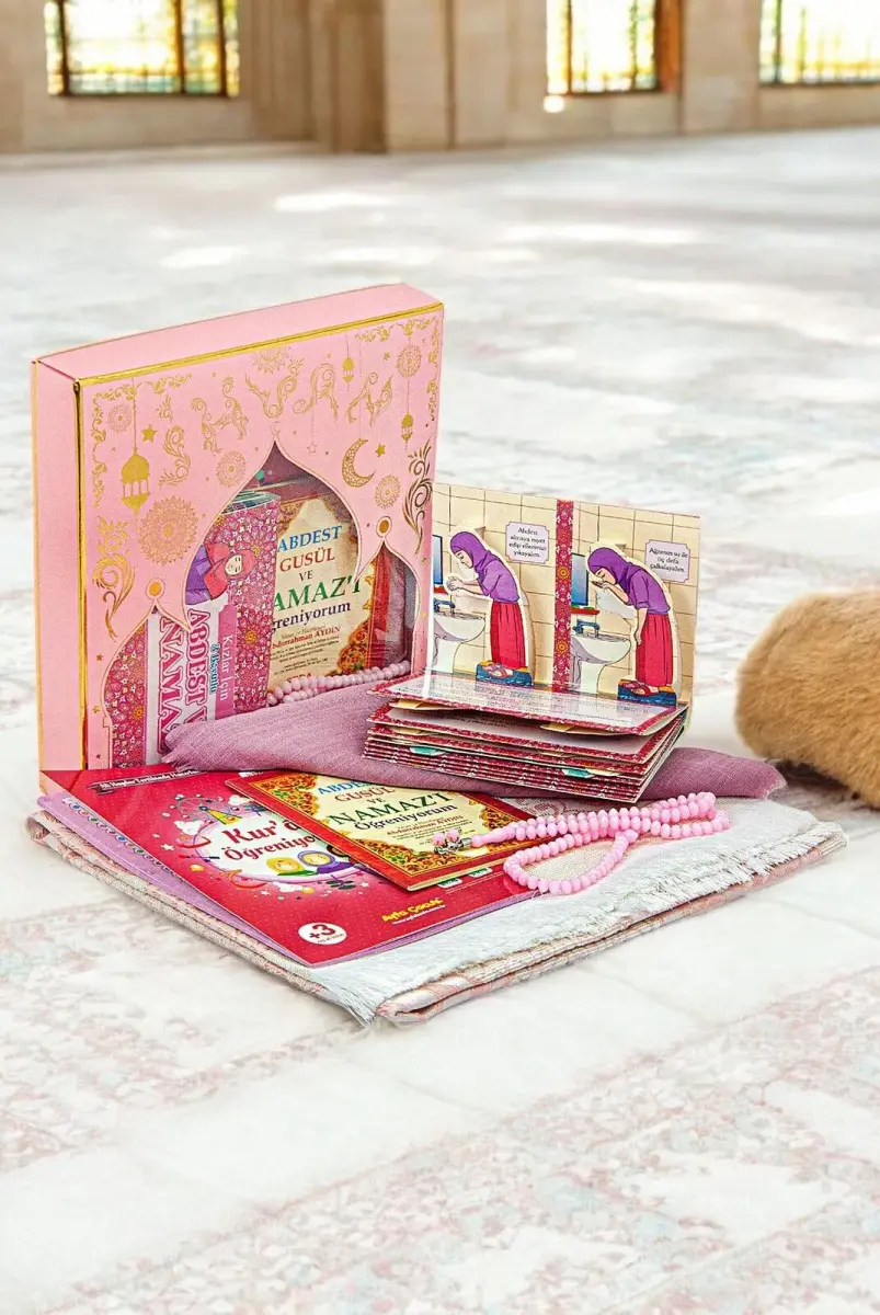 Kızım için Üç Boyutlu Namaza Hazırlık Yasin ve Seccade Seti - Pembe - 1