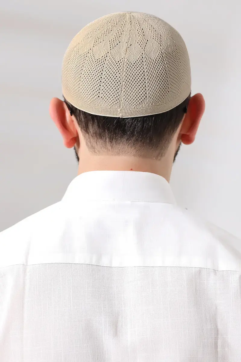 Koyu Krem Safir Dantel Detaylı Örme Namaz Takkesi - 6