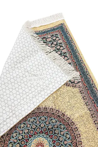 Krem Geleneksel Motifli Örgü Saçaklı Mihraplı Astarlı Şönil Seccade - ihvanonline (1)