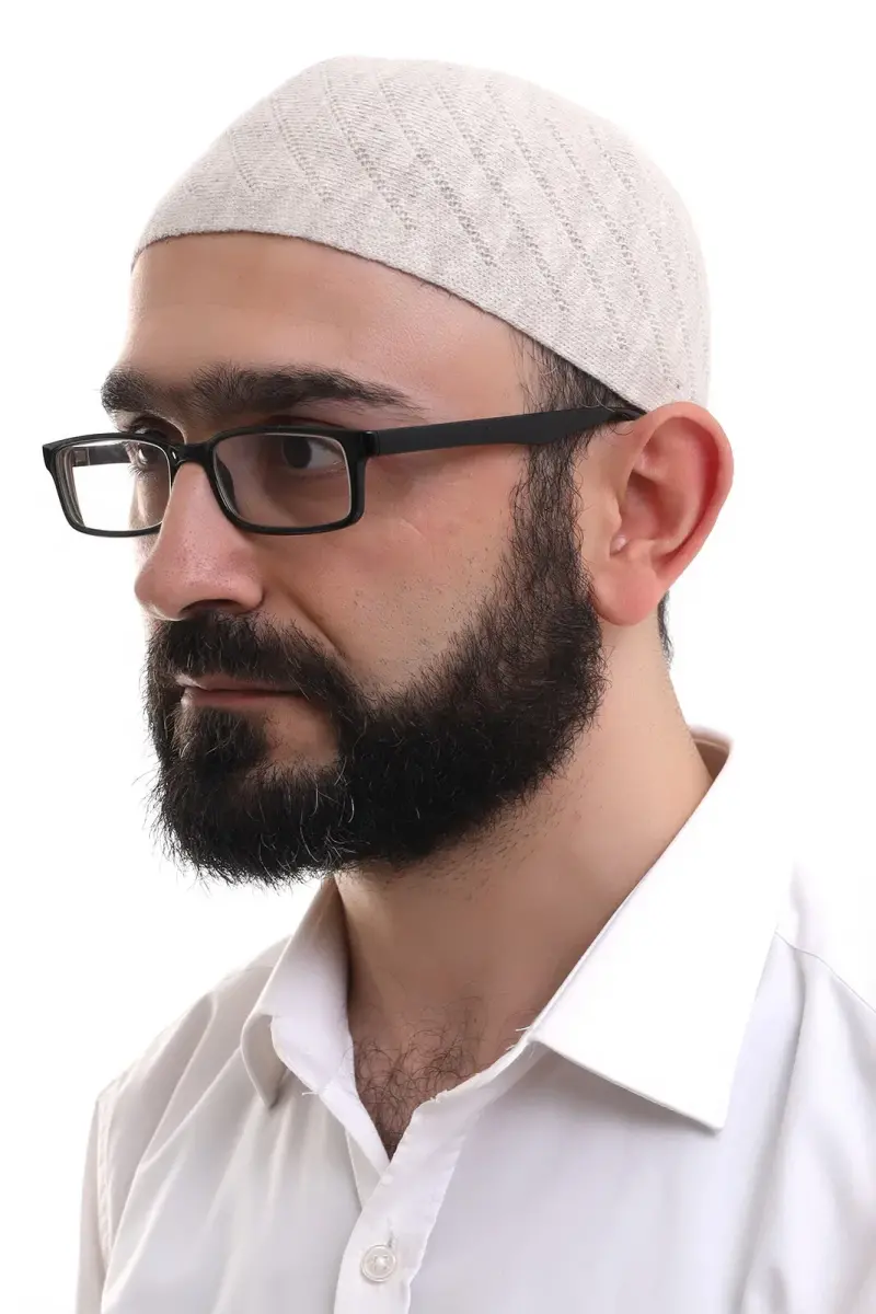 Krem Kışlık Çapraz Desenli Dokuma Takke - 2