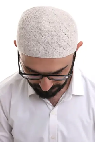 Krem Kışlık Çapraz Desenli Dokuma Takke - 4