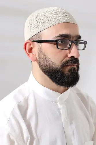 Krem Safir Dantel Detaylı Örme Namaz Takkesi - ihvanonline (1)