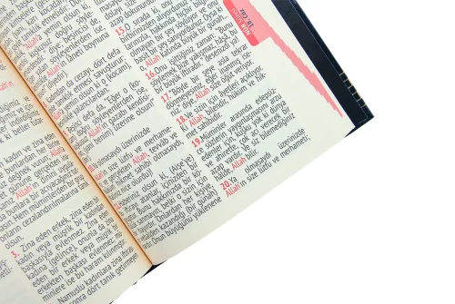 Kuranı Kerim Yüce Meali Ciltli Orta Boy - Siyah - 4