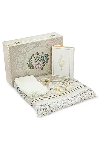 Lüks Sandıklı - Gelin Bohçasına Uygun - Seccade Kuranı Kerim Güllü İnci Tesbih Zikirmatik Şal - Hediyelik Set - Krem - 1