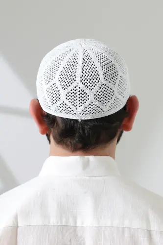 Makine Örgüsü Dantel Detaylı Namaz Takkesi Beyaz - 7
