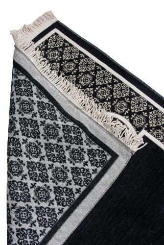 Mihrap Desenli Şönil Dokuma Kişiye Özel İsimli Seccade Siyah (Fyz) - ihvanonline (1)