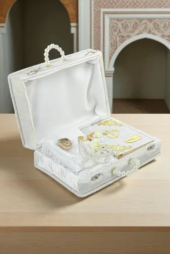 Mini Sandıklı Çeyizlik Gelin Bohçası Seccade Seti - Şal, Yasin Kitabı, Tesbih, Zikirmatik - 1