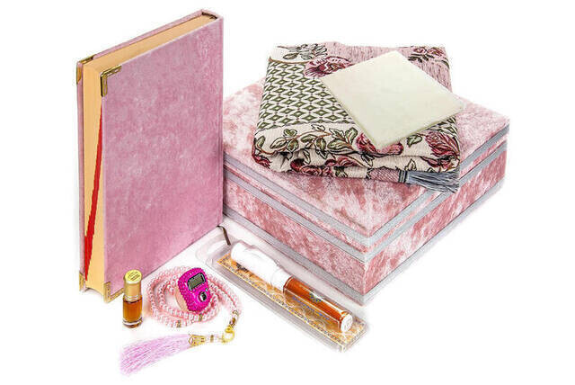 Mother's Day Gift Special Velvet Covered Quran with Chest and Religious Gift Set - Pink