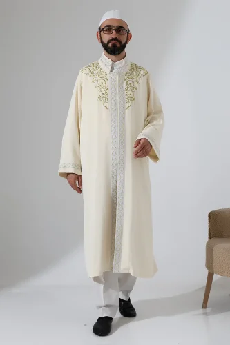 Nakış İşlemeli Hakim Yaka İmam Cübbesi, Çıt Çıtlı Cepli Namaz Cübbesi Gümüş Bordürlü - Krem - 4