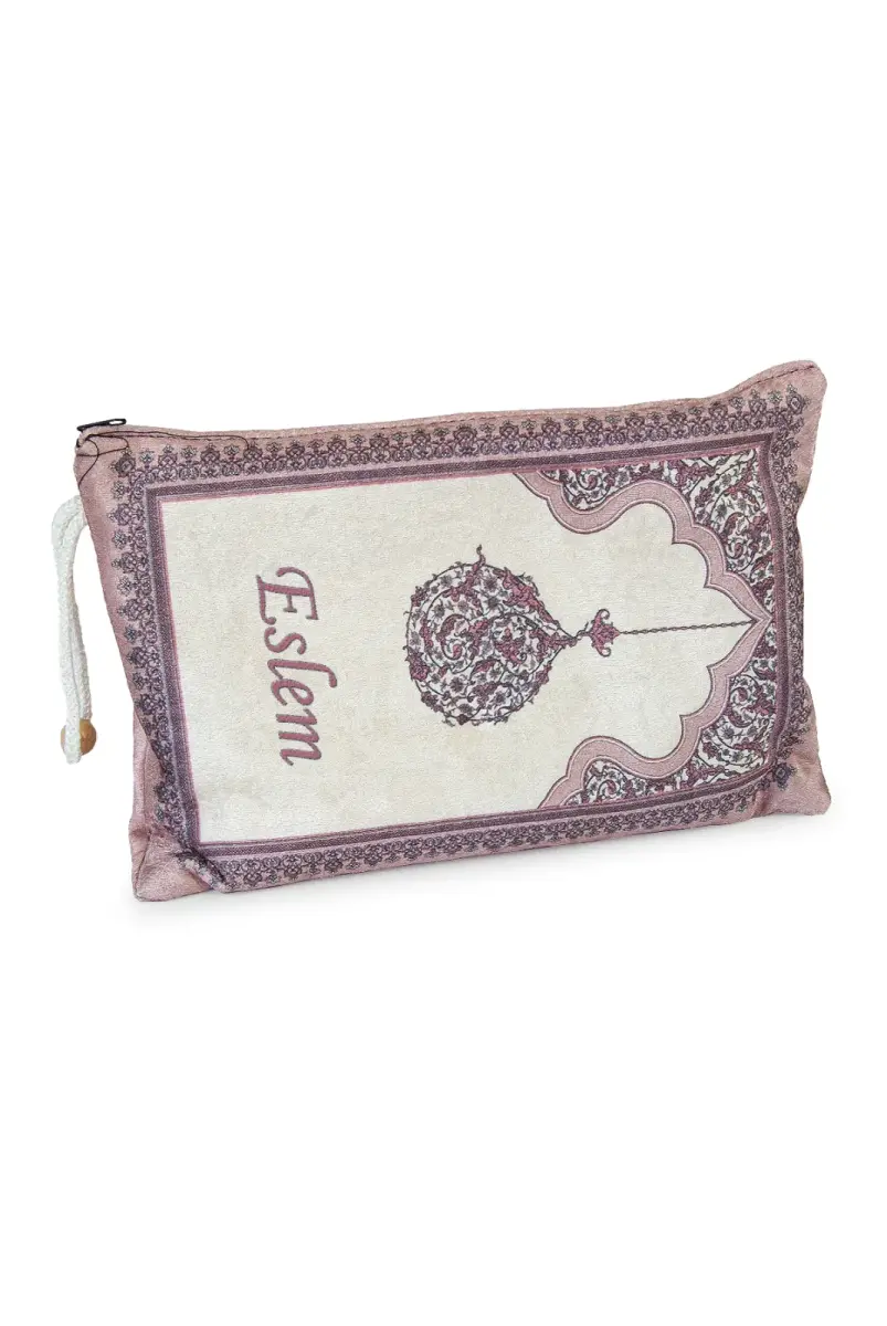 Nakış İşlemeli İsimli Kadife İpek Dokulu Mihrap Desenli Keseli İnci Tesbihli Seccade Fuşya - 6