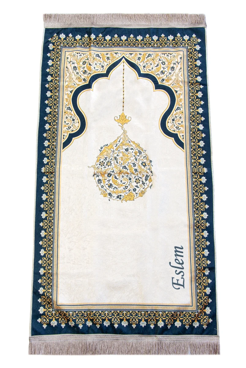 Nakış İşlemeli İsimli Kadife İpek Dokulu Mihrap Desenli Keseli İnci Tesbihli Seccade Sarı - 4