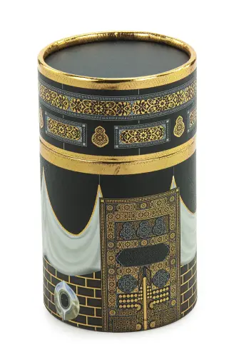 Namaz Kıldıran Cihaz ve Kabe Tasarımlı Silindir Kutulu Seccade Seti - ihvanonline (1)