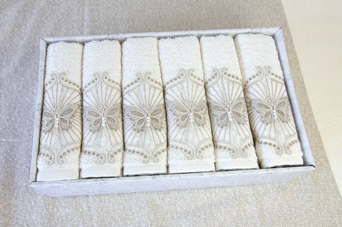 %100 Pamuklu, Hediyelik, Mevlüt ve Çeyizlik Lüks Kutulu Güpürlü 6'lı Havlu Seti - 4