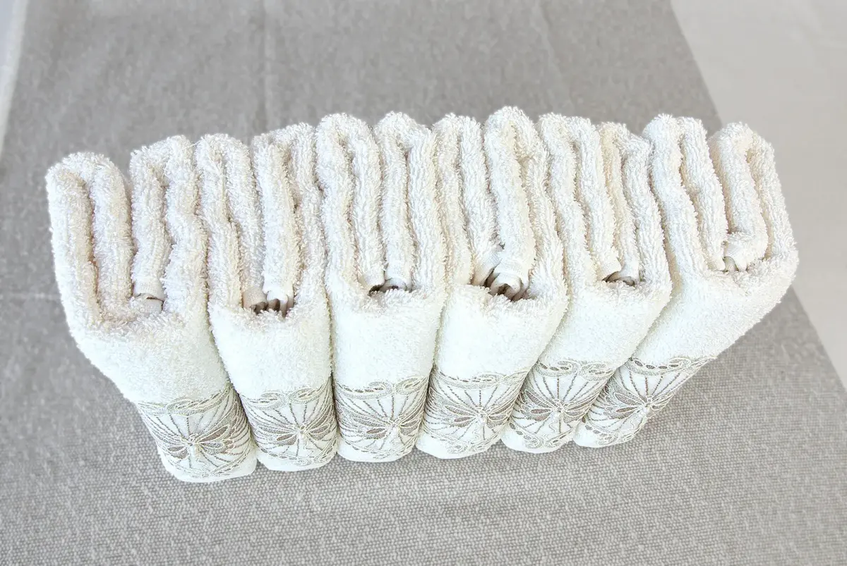 %100 Pamuklu, Hediyelik, Mevlüt ve Çeyizlik Lüks Kutulu Güpürlü 6'lı Havlu Seti - 7