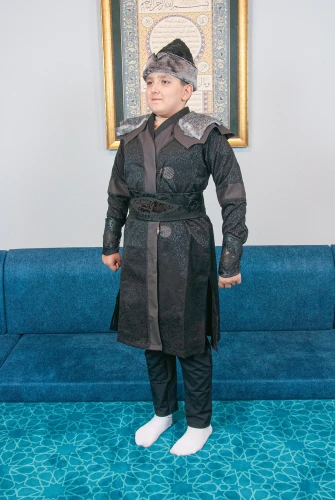 Peluş Kürk Detaylı Ertuğrul Erkek Çocuk Kostümü, Alp Kıyafeti Siyah - 4