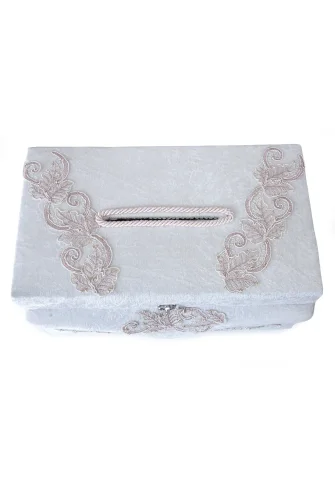 Pembe Çiçek Detaylı Kadife Takı Sandığı - 5