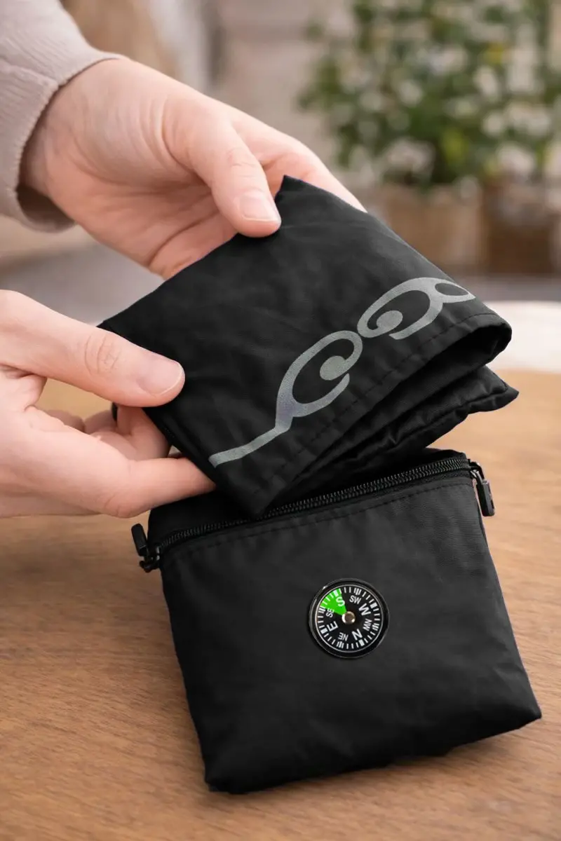 Pocket Prayer Rug with Compass - Black Color - 4