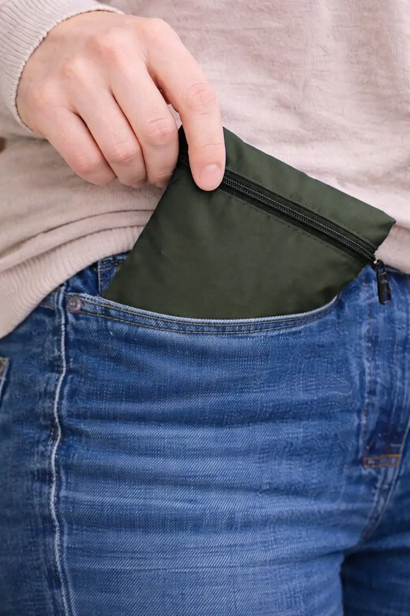 Pocket Prayer Rug with Compass - Green Color - 2