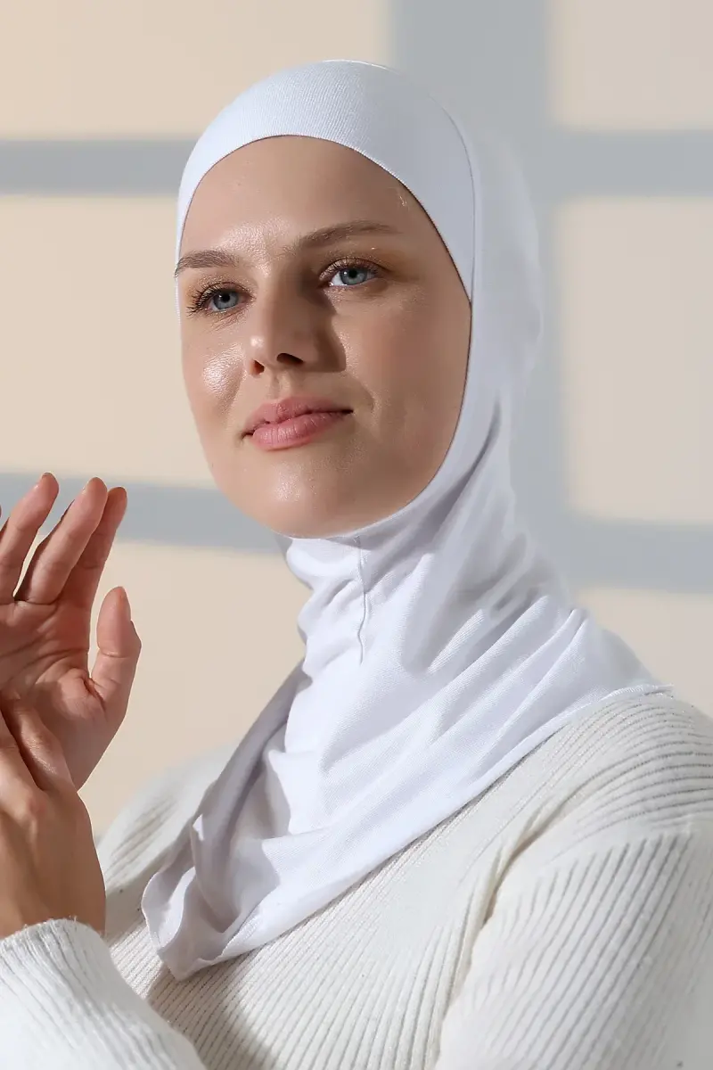 Pratik Boyunluklu Geçmeli Büyük Tesettür Bone - Beyaz - 2