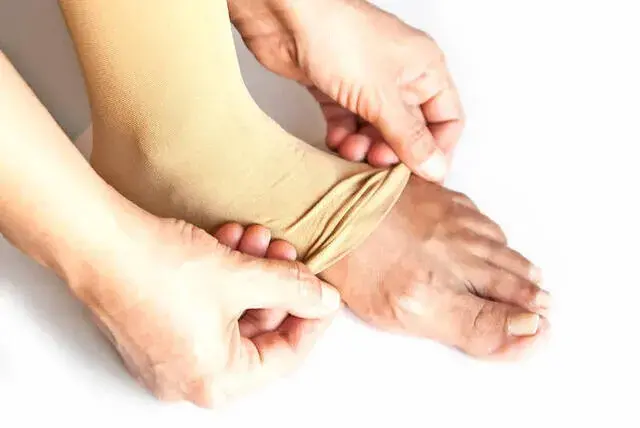 Pratik Hac Umre Abdest Çorabı - Krem - 4