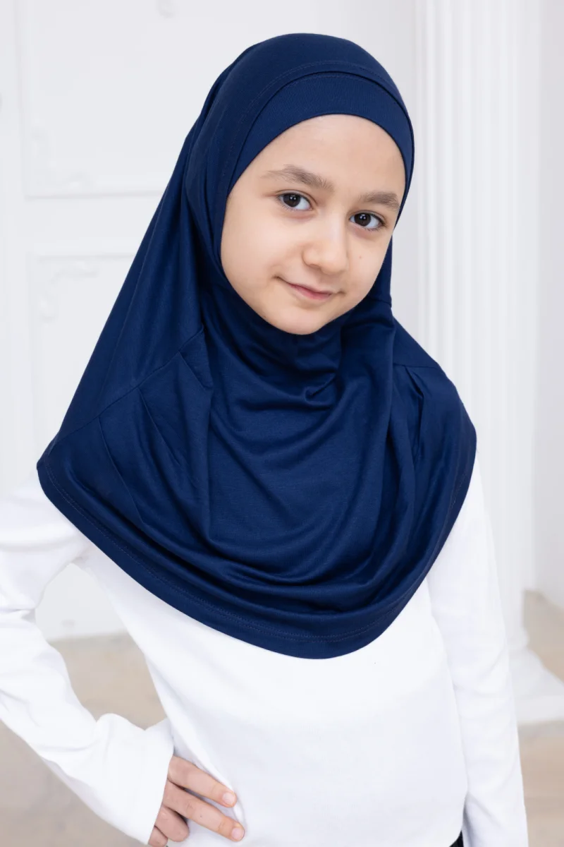 Pratik Hazır Geçmeli Çocuk Şal, Kendinden Boneli Lastikli Hijab Başörtü Lacivert - 1