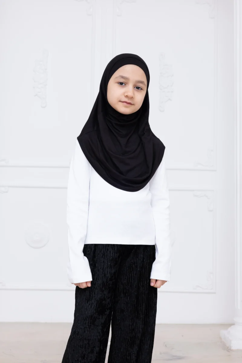 Pratik Hazır Geçmeli Çocuk Şal, Kendinden Boneli Lastikli Hijab Başörtü Siyah - 3