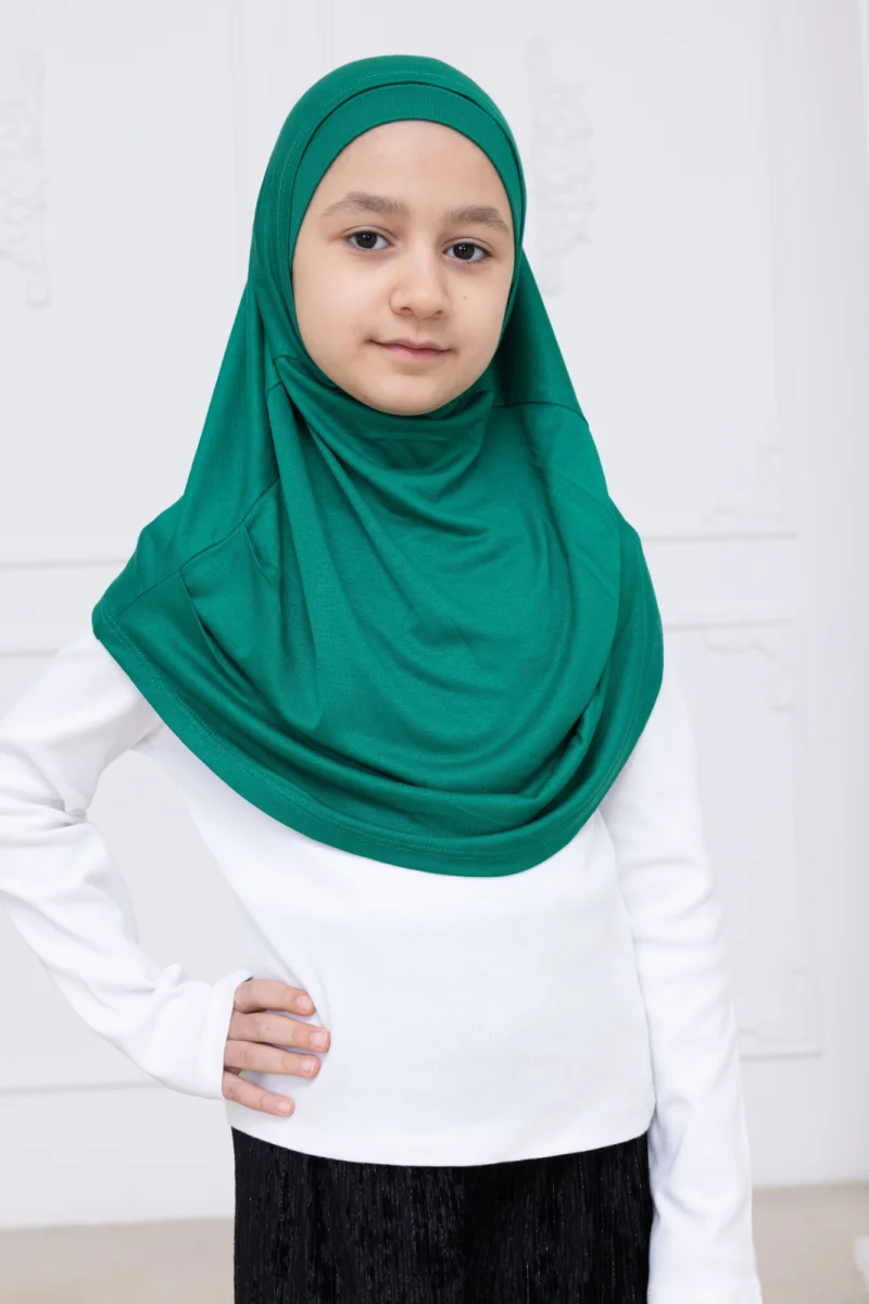Pratik Hazır Geçmeli Çocuk Şal, Kendinden Boneli Lastikli Hijab Başörtü Yeşil - 2
