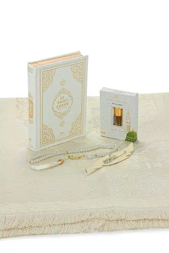 Quran with French Meaning and Medina Calligraphy and Prayer Rug Set White - ihvanonline (1)