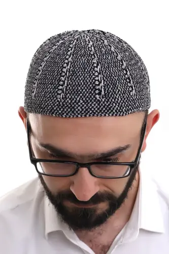 Siyah Gri Kışlık Çift Renk Kadife Namaz Takkesi - 5