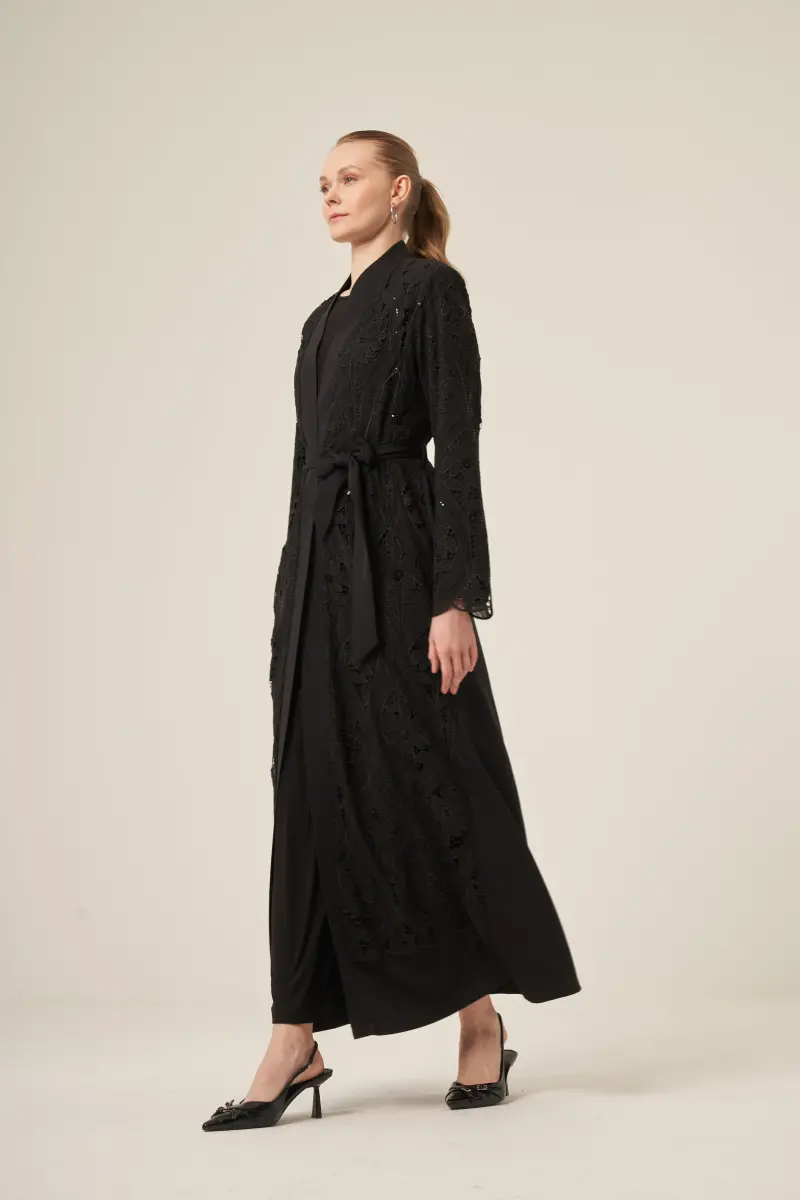 Si̇yah İki̇ Parça Yakma Çi̇çek Desenli̇ Seyyar Kemerli̇ Abaya 6543-25 Si̇yah - 6