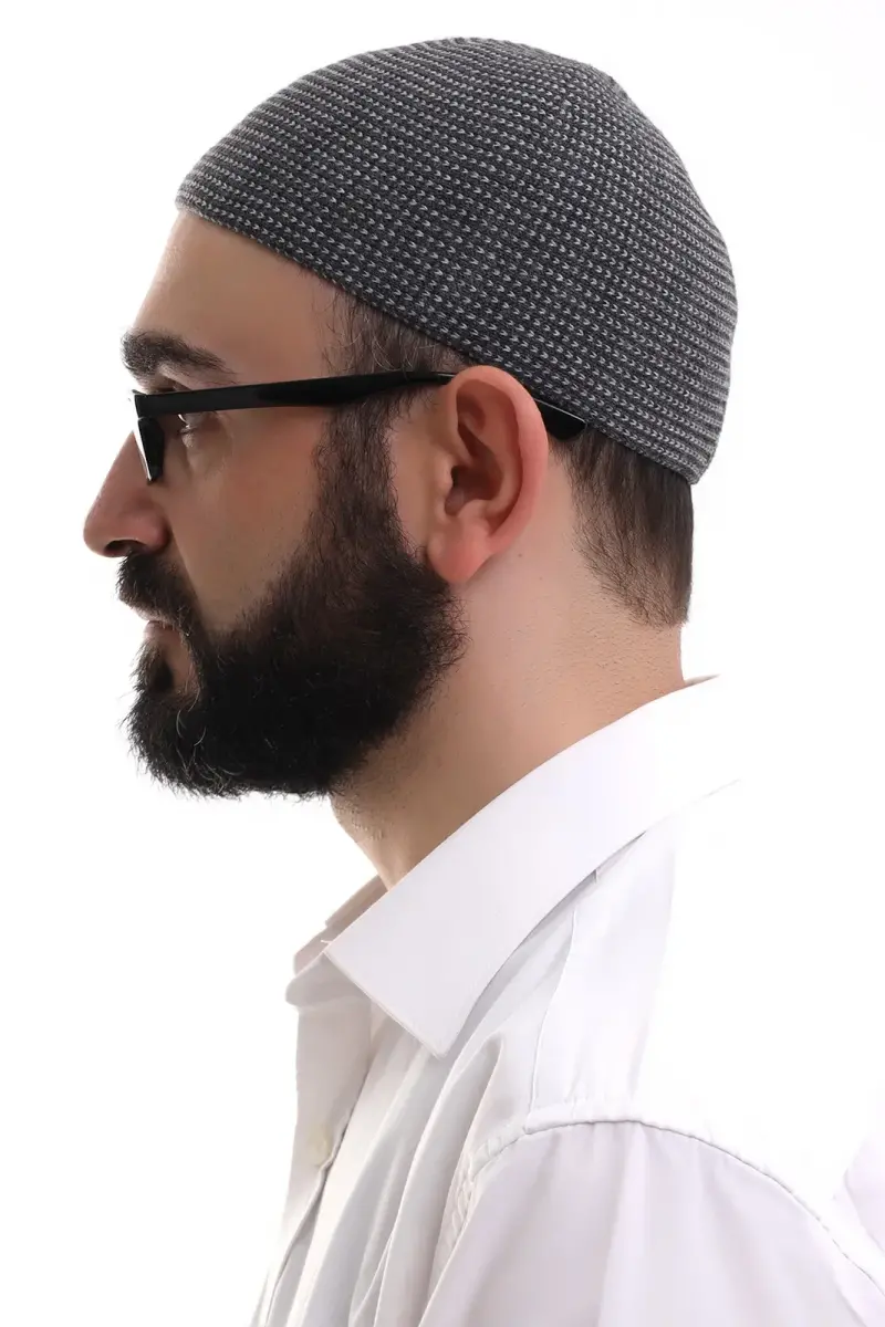 Siyah Kışlık Nokta Desenli Orlon Namaz Takkesi - 3