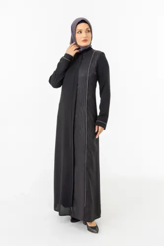 Siyah Tek Tarafı Jakarlı Hakim Yaka Gizli Fermuarlı Tesettür Ferace ZRNY 5505-25 - 3